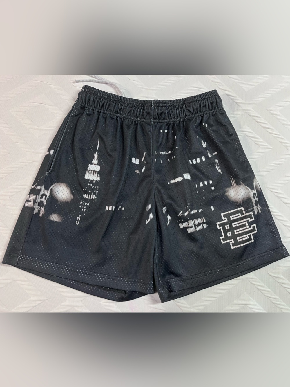 Eric Emanuel EE Basic/Core Short Black Skyline Size Medium